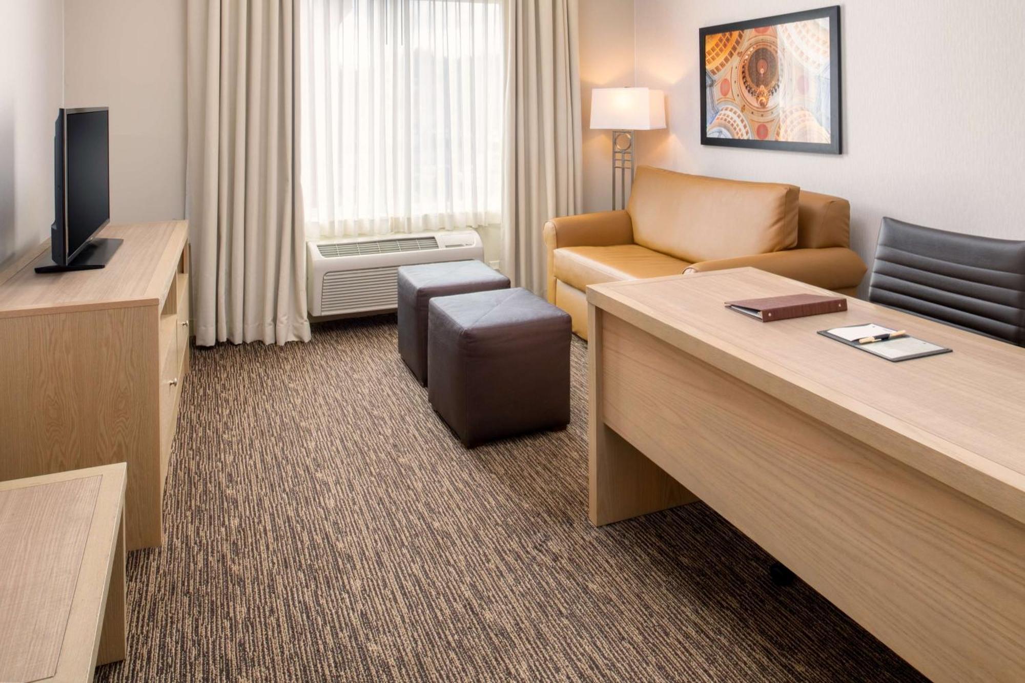 ดับเบิลทรี บาย ฮิลตัน โอลิมเปีย Hotel ภายนอก รูปภาพ