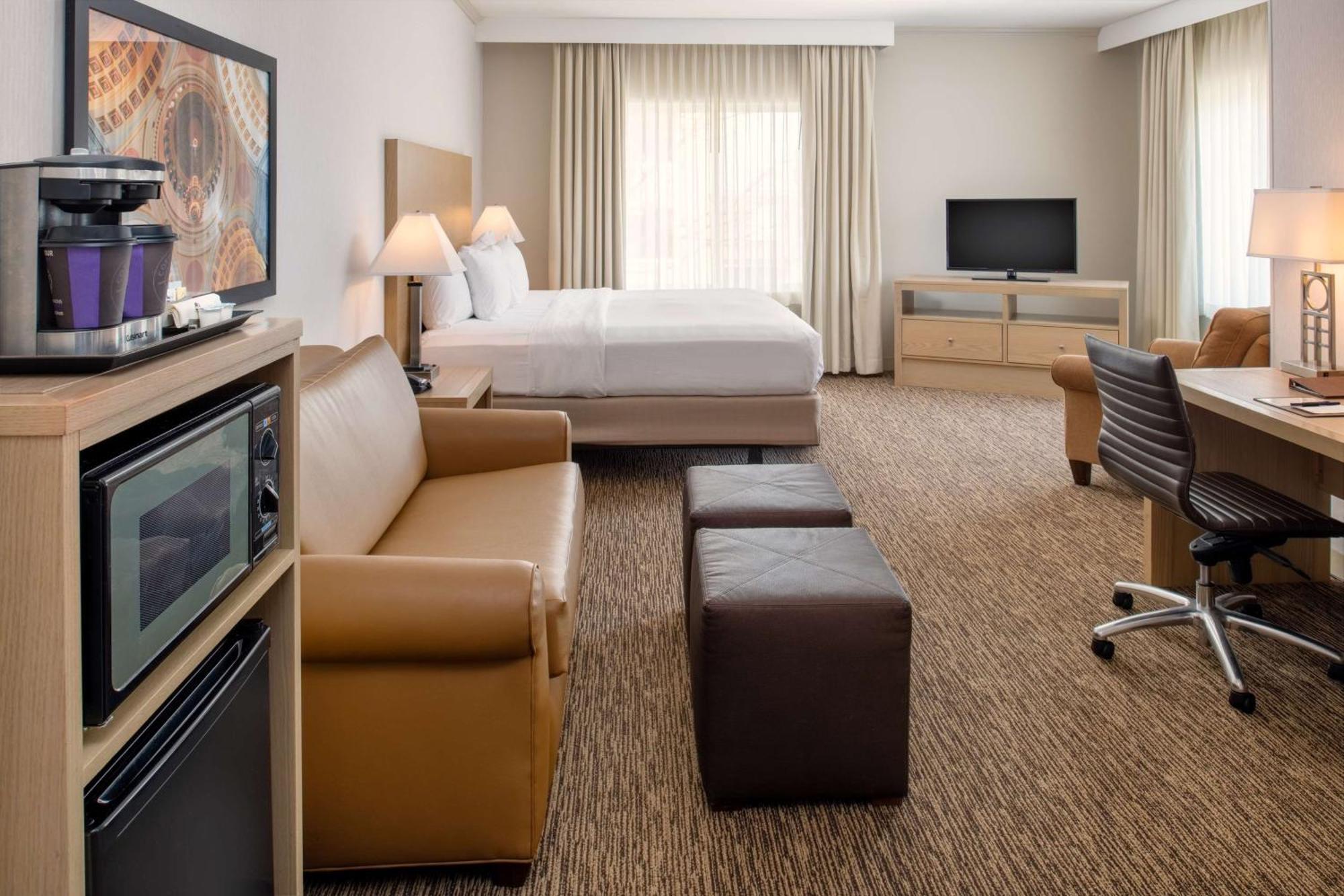 ดับเบิลทรี บาย ฮิลตัน โอลิมเปีย Hotel ภายนอก รูปภาพ