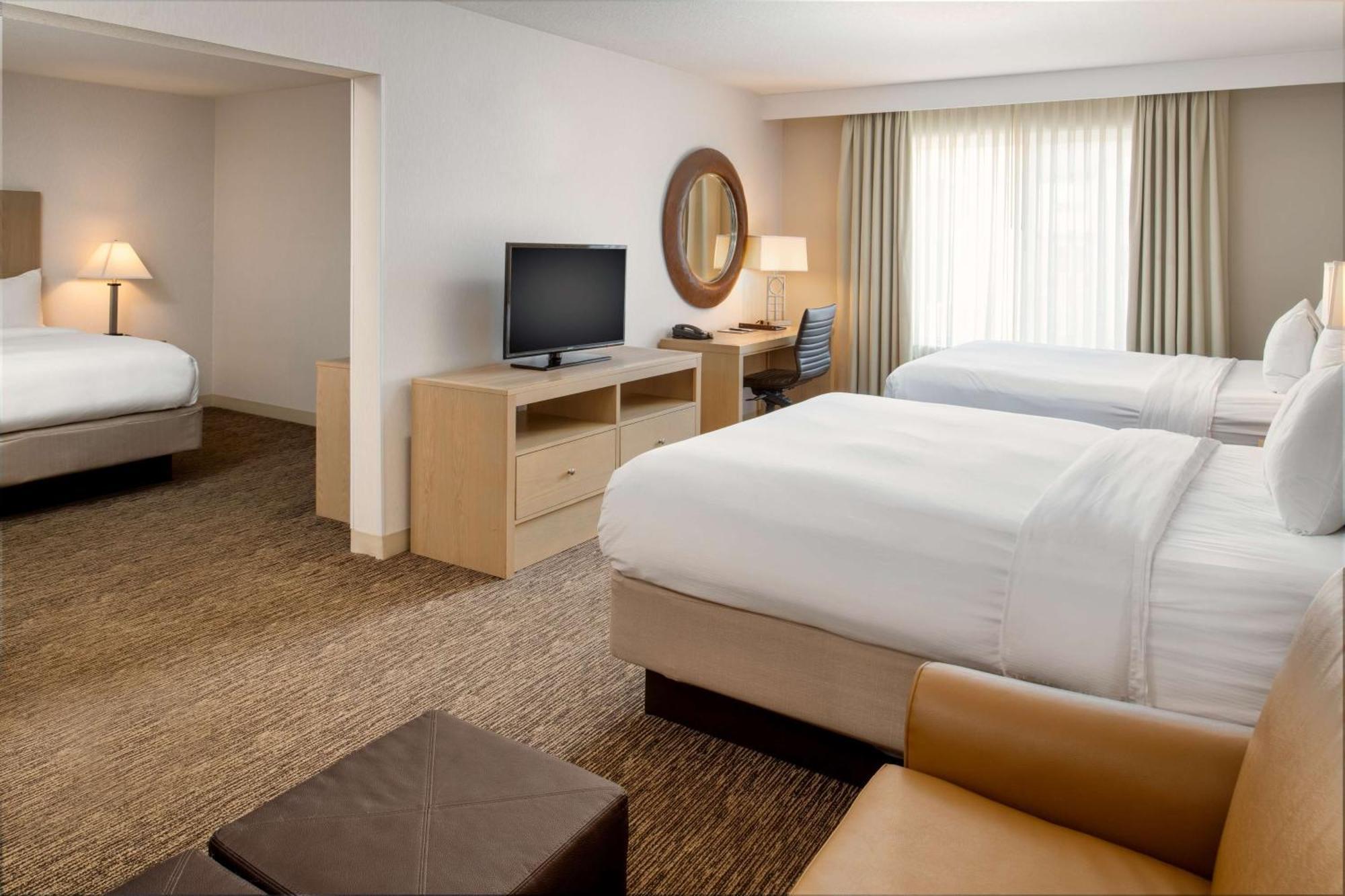ดับเบิลทรี บาย ฮิลตัน โอลิมเปีย Hotel ภายนอก รูปภาพ